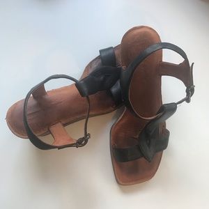 Gentle souls wedge sandals - size 9